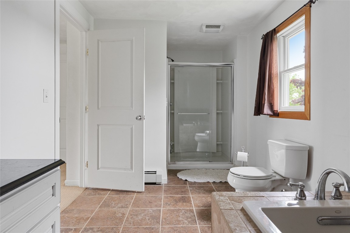 317 Hearthstone Drive, Endwell, New York image 30