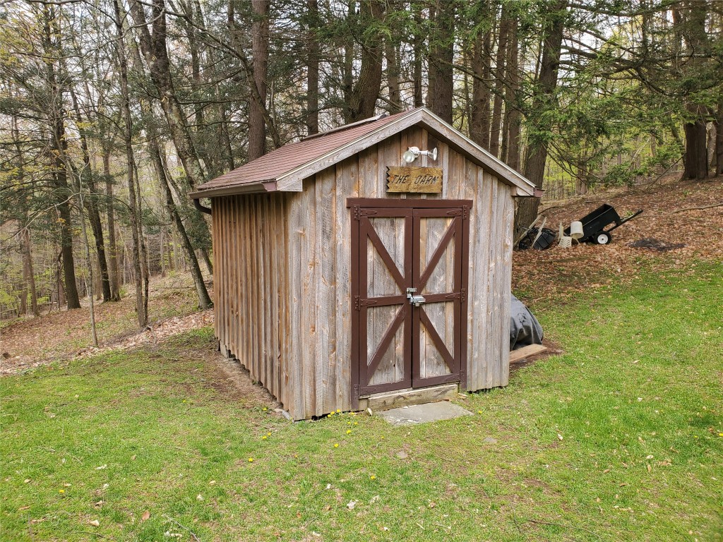 683 Corby Road, Friendsville, Pennsylvania image 9