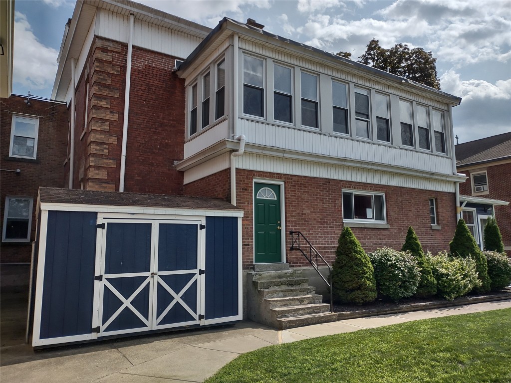 220 Franklin Street