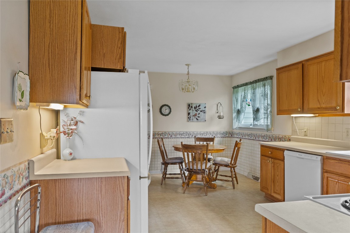 1437 River Road, Binghamton, New York image 7