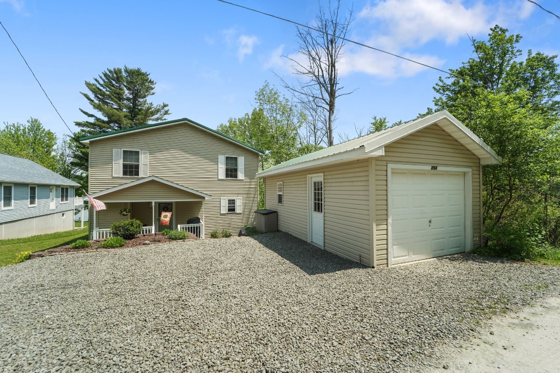 294 Locust Lane, Thompson, Pennsylvania image 2