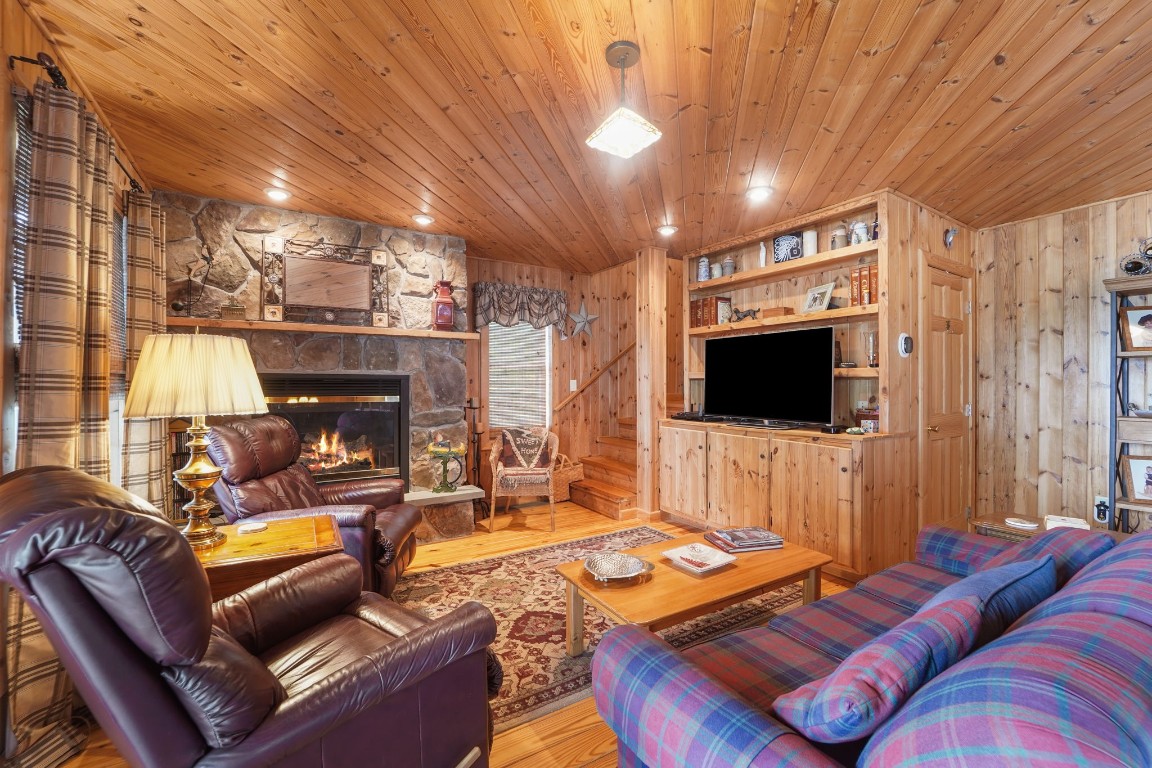 294 Locust Lane, Thompson, Pennsylvania image 26