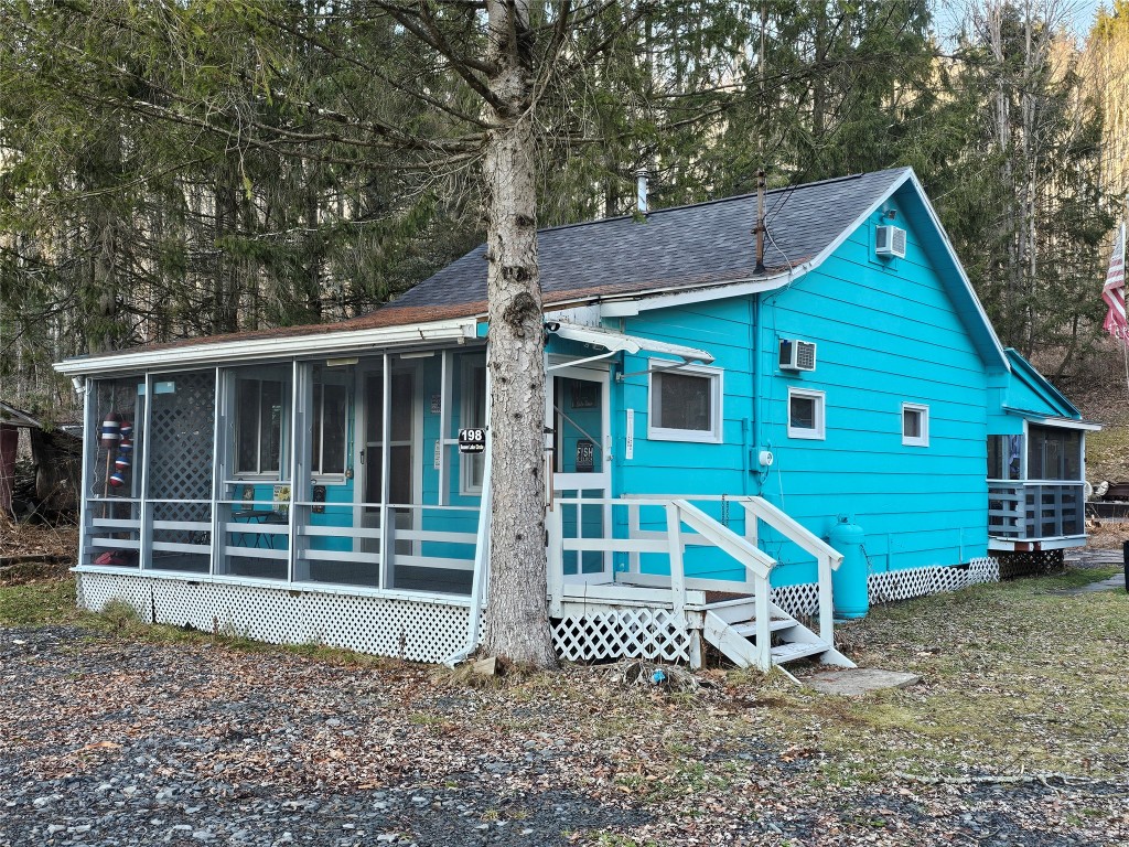 198 Beaver Circle, Windsor, New York image 1