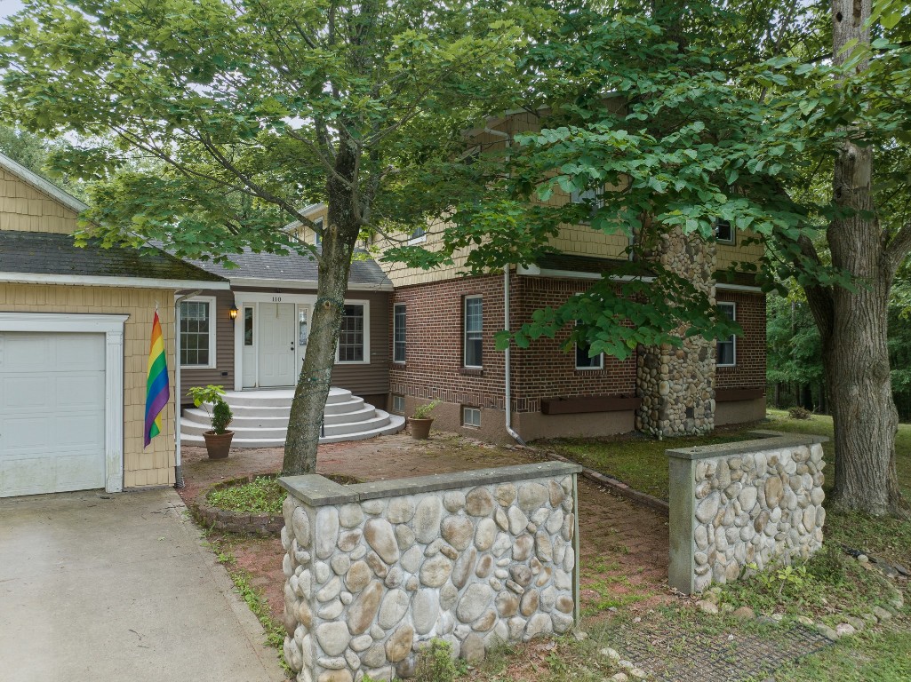 110 La Grange Street