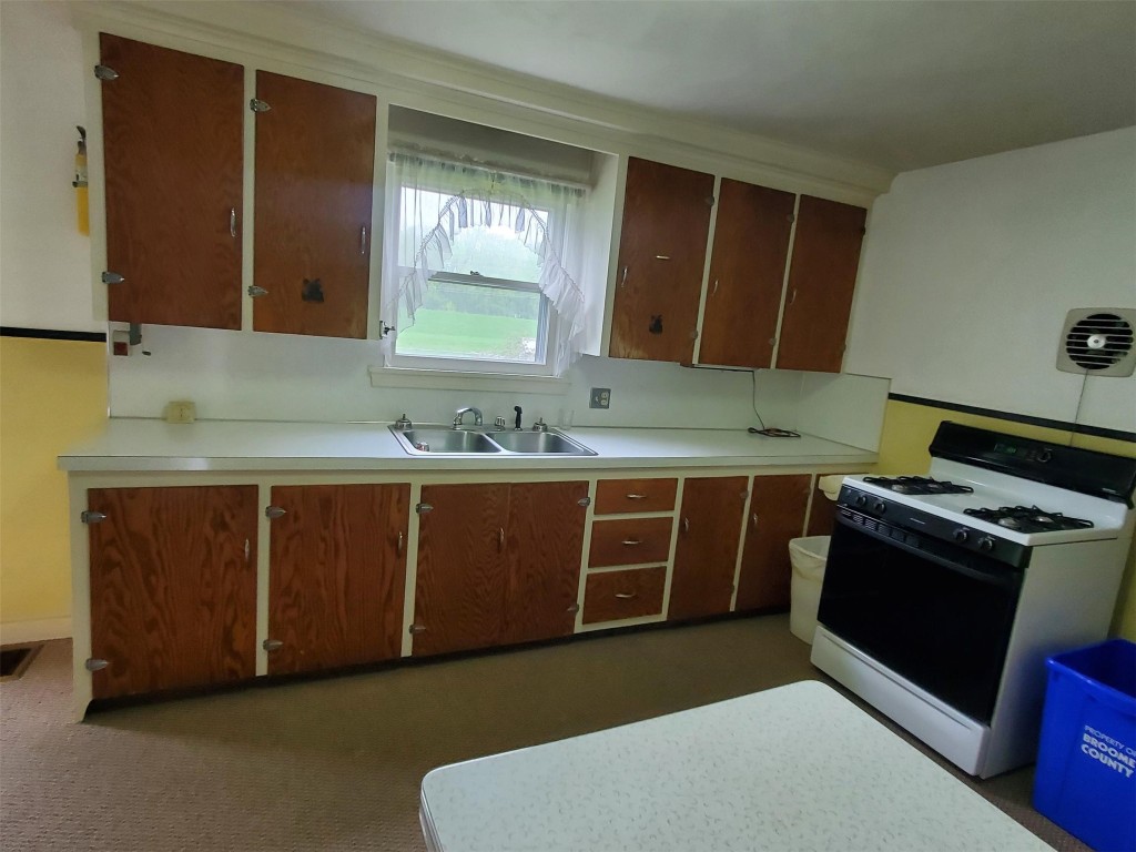 429 June Street, Endicott, New York image 7
