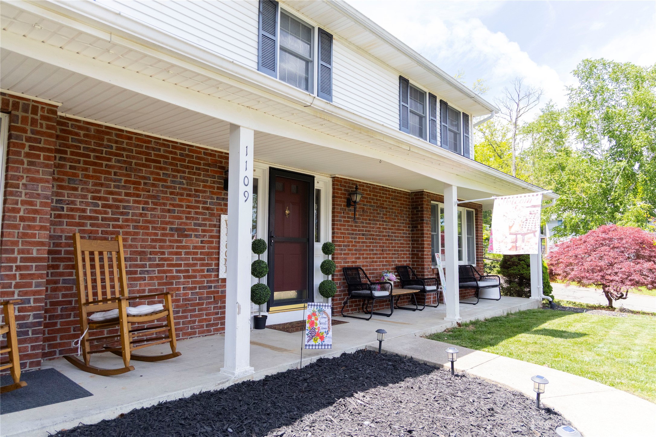 1109 Elton Dr - Photo 3