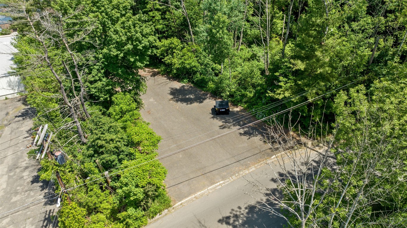 1040 Vestal Parkway E