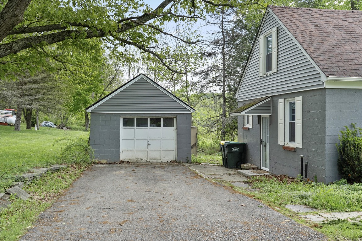 400 Upper Stella Ireland Road, Binghamton, New York image 2
