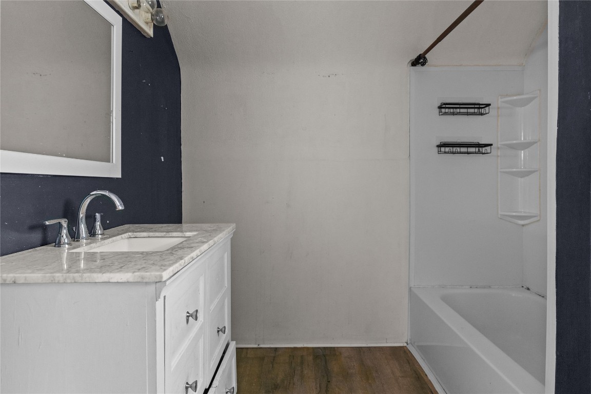 309 Squires Avenue, Endicott, New York image 12