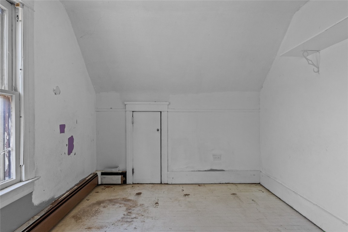 309 Squires Avenue, Endicott, New York image 21