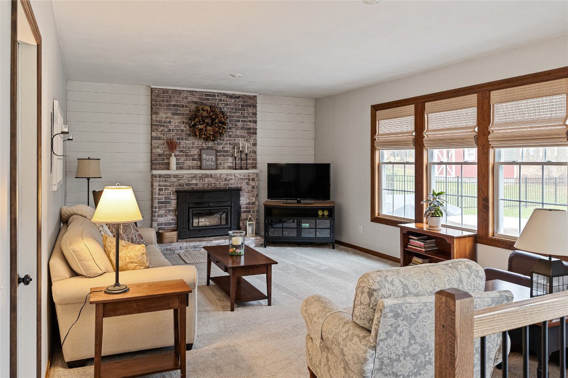 240 Antoinette Drive, Endicott, New York image 9