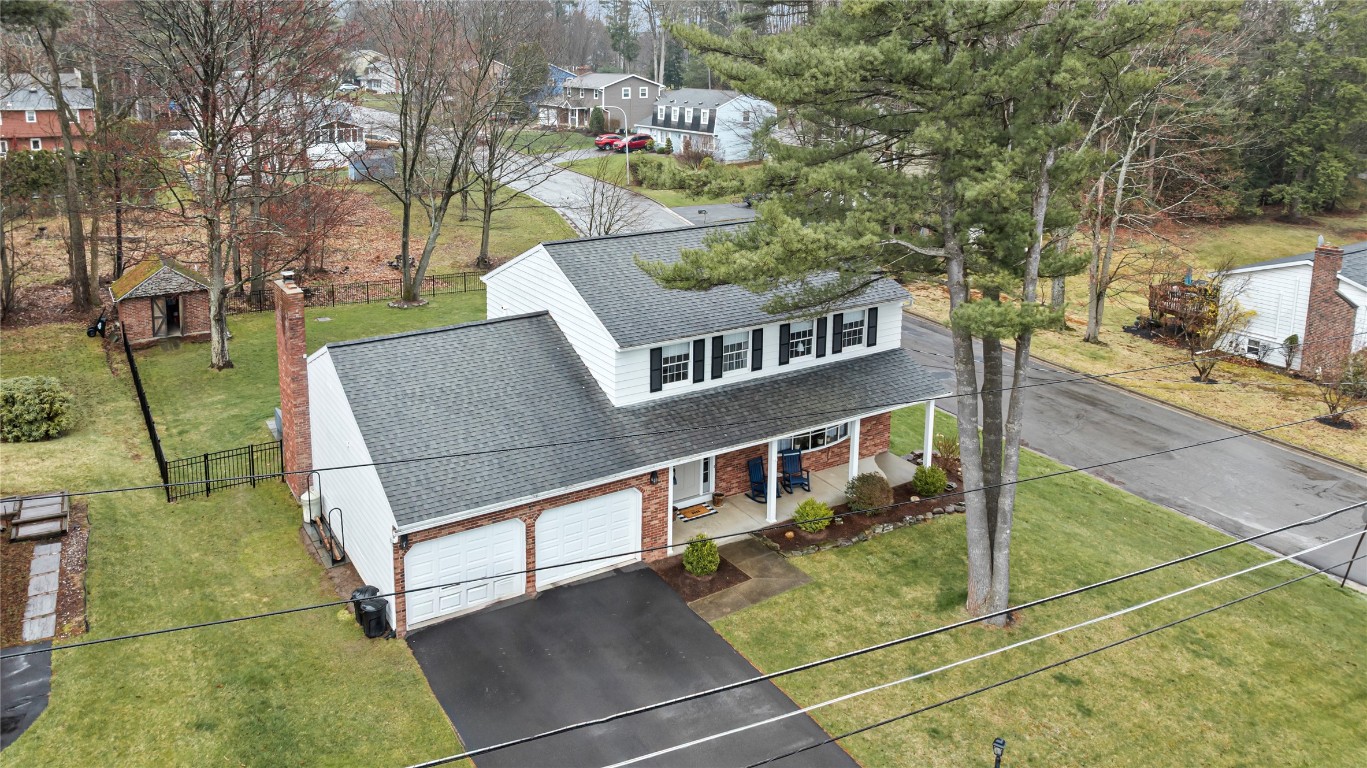 240 Antoinette Drive, Endicott, New York image 3