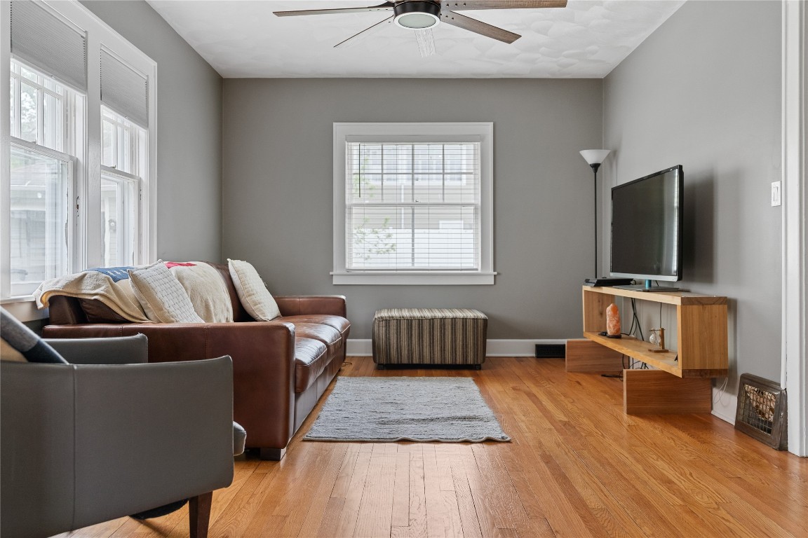 90 Adams Avenue, Johnson City, New York image 4