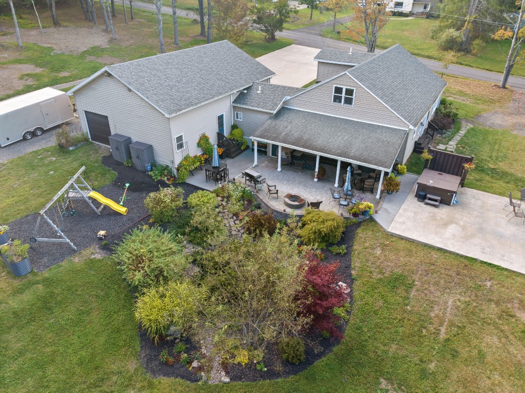 400 W Hill Road