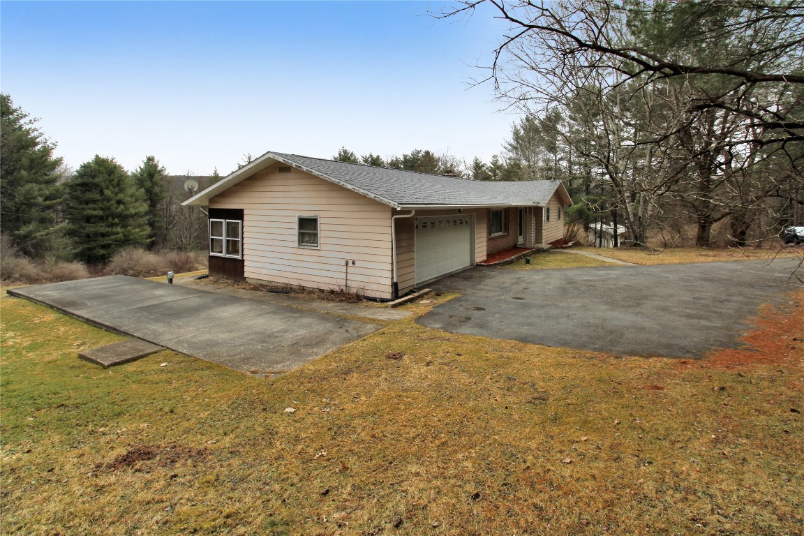 100 Spaulding Road, Owego, New York image 4