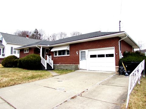 Homes For Sale - 102 Jay Street<br/> Johnson City, NY 13790