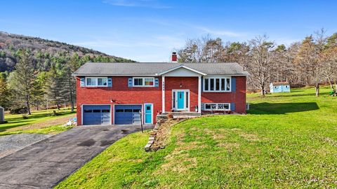 1624 Glenwood Road Vestal NY 13850