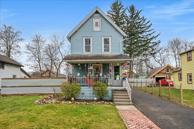Photo 1 of 20 — 13 Everett Street, Binghamton, NY 13905