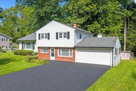 Homes For Sale - 234 Ridgefield Road<br/> Endicott, NY 13760
