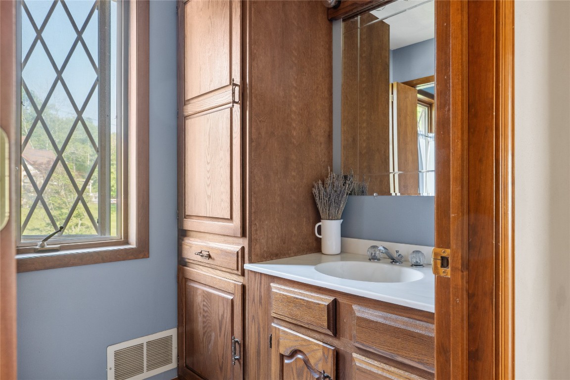10 Spring Lane, Binghamton, New York image 37