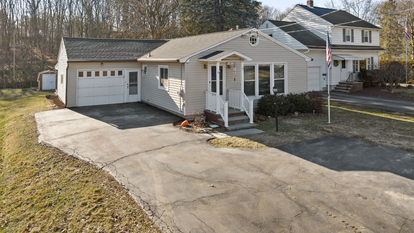 545 Hooper Road, Endicott, New York image 1