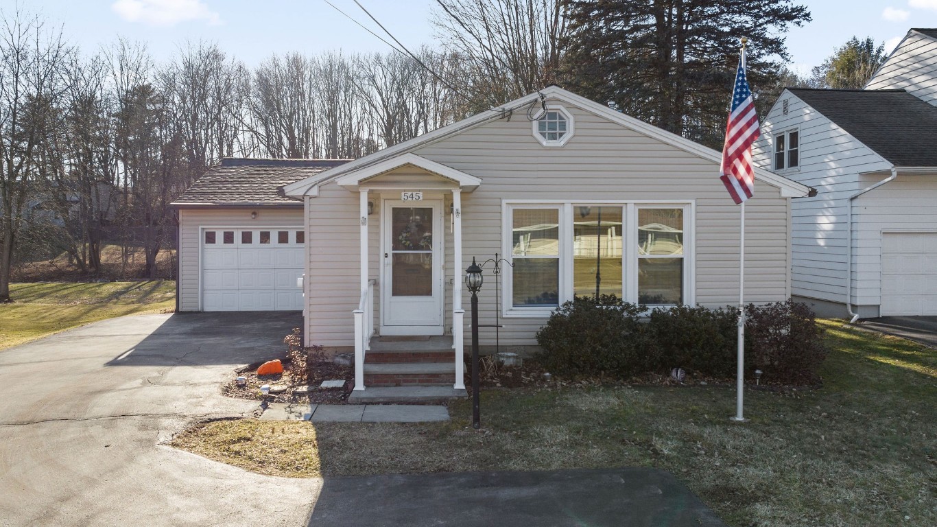 545 Hooper Road, Endicott, New York image 2