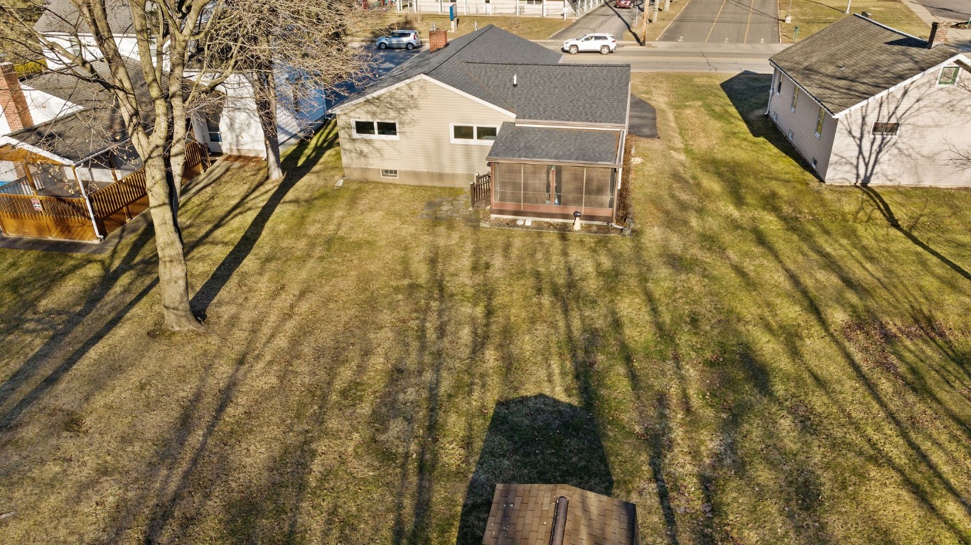 545 Hooper Road, Endicott, New York image 23