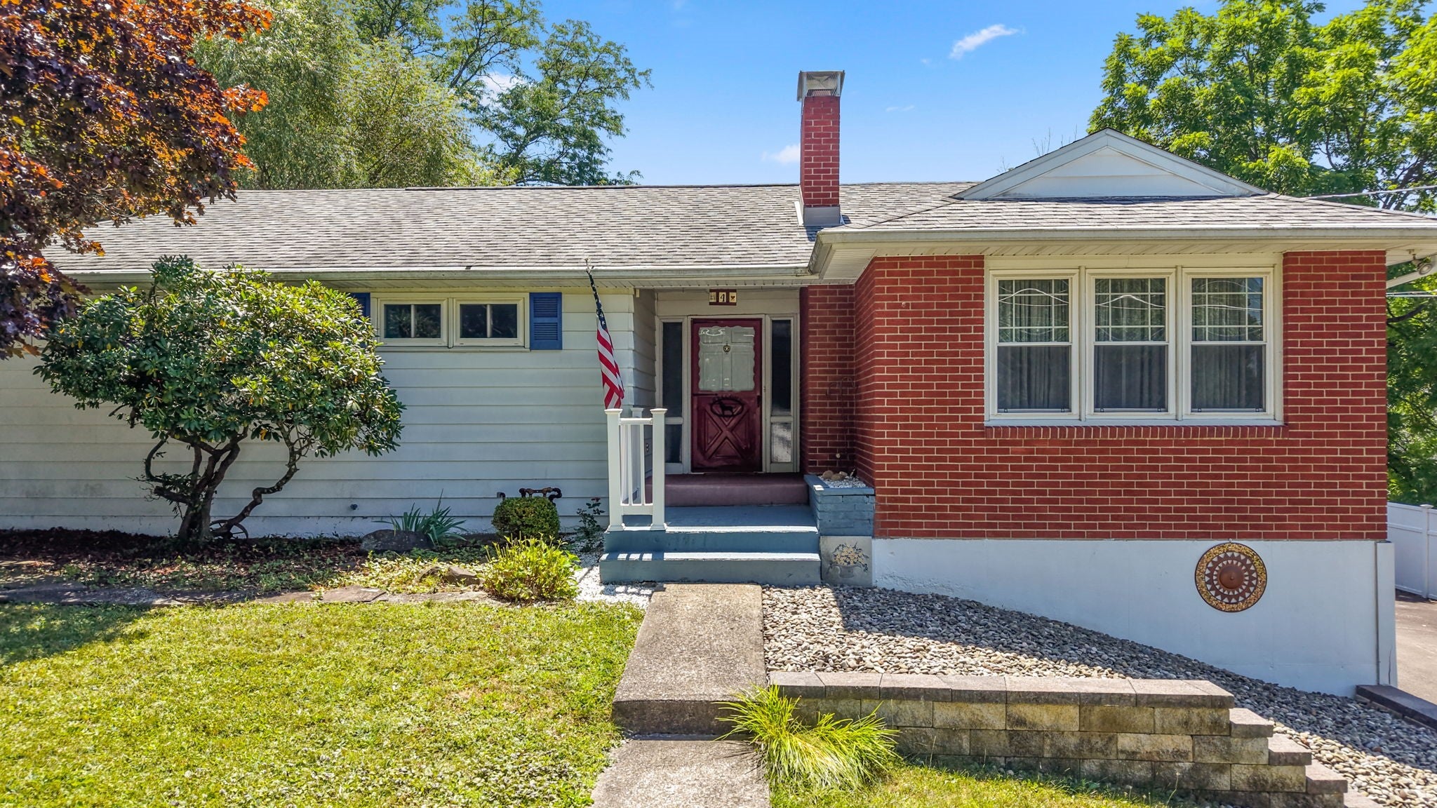 4 Bowen Lane - Photo 2