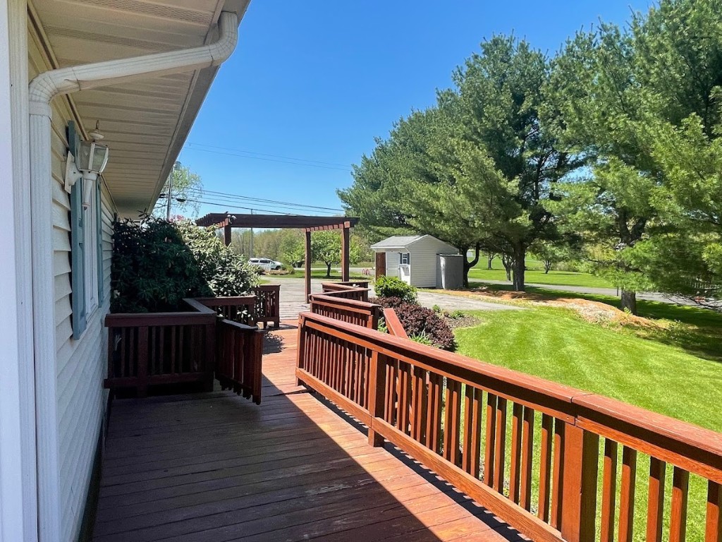 672 Brotzman Road, Binghamton, New York image 22