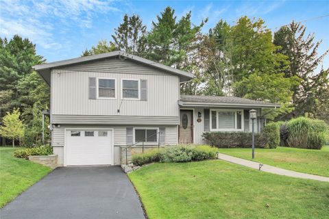 12 Manchester Boulevard Owego NY 13827