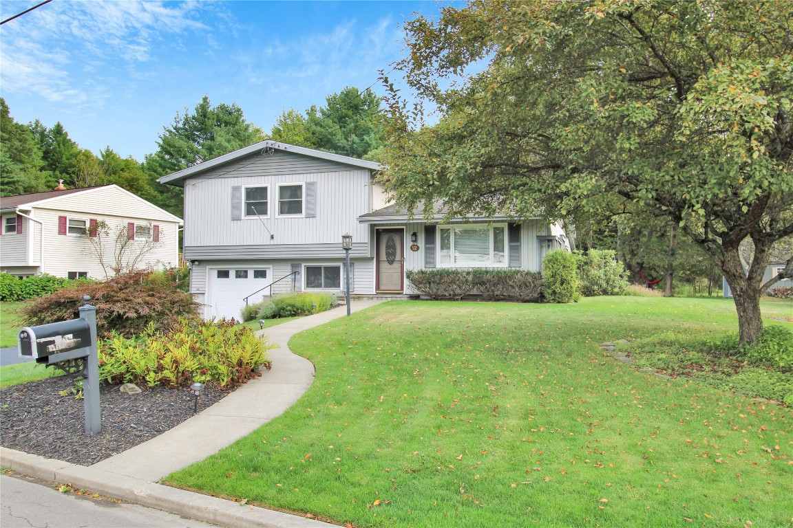 12 Manchester Boulevard