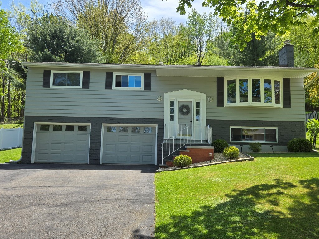 4104 Drexel Drive, Vestal, New York image 1