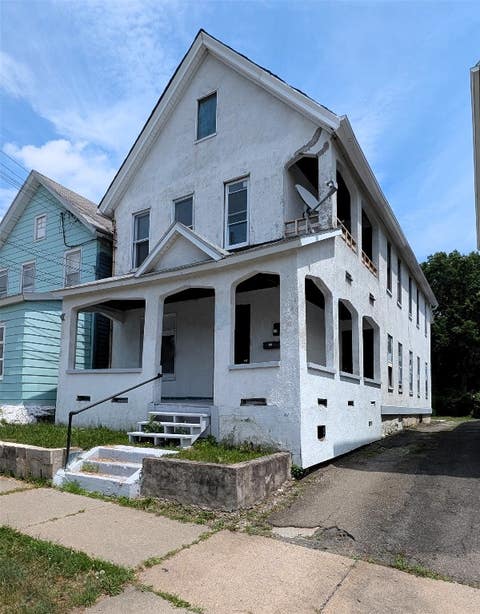 Photo for 12 Stuyvesant Street