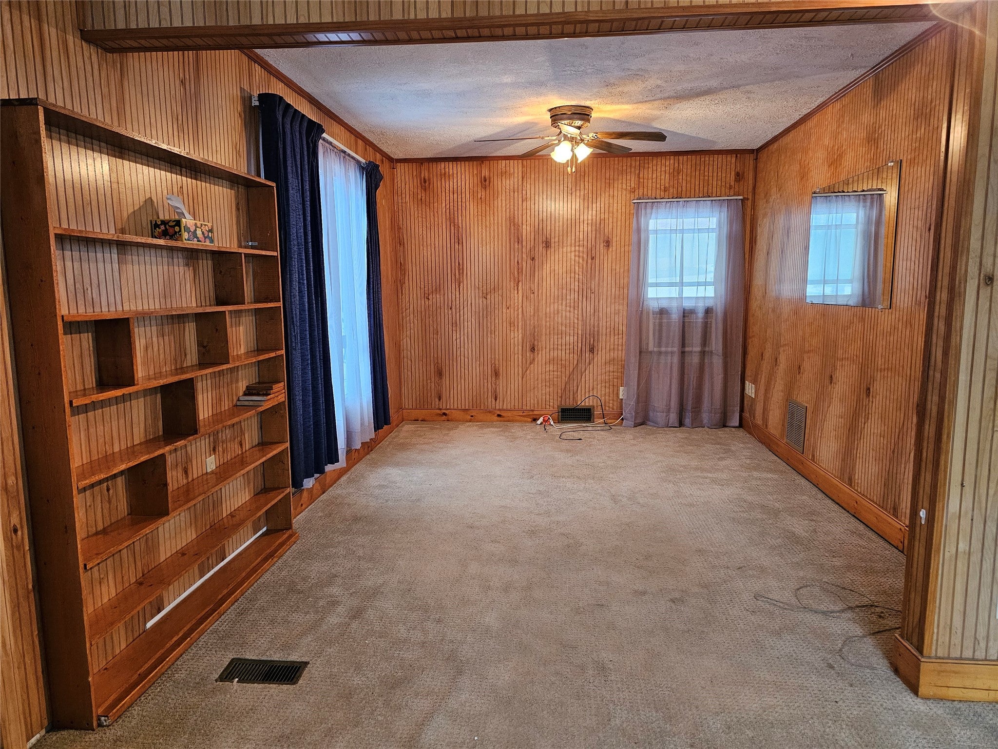4 Leon Avenue - Photo 3