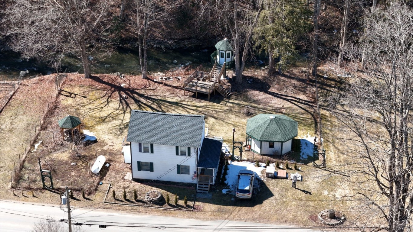 841 Cadosia Road, Hancock, New York image 1