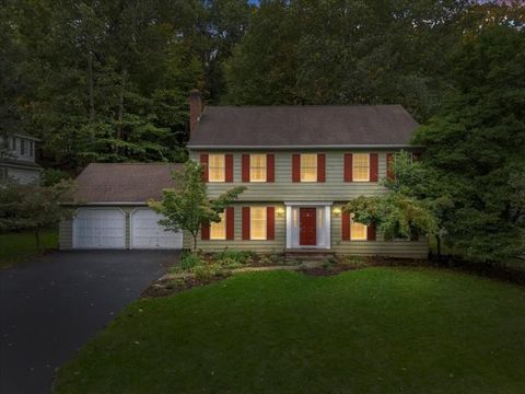 808 Stonehedge Drive Vestal NY 13850