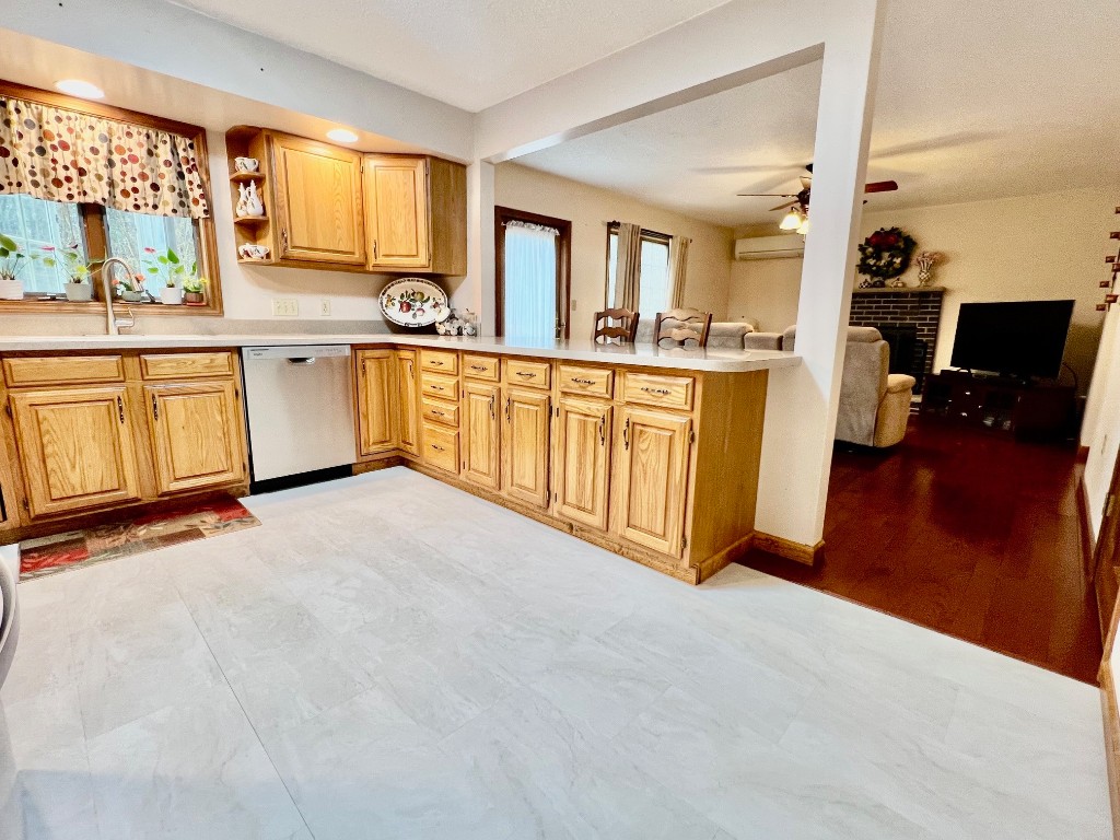 15 South Sunnyside Drive, Owego, New York image 9