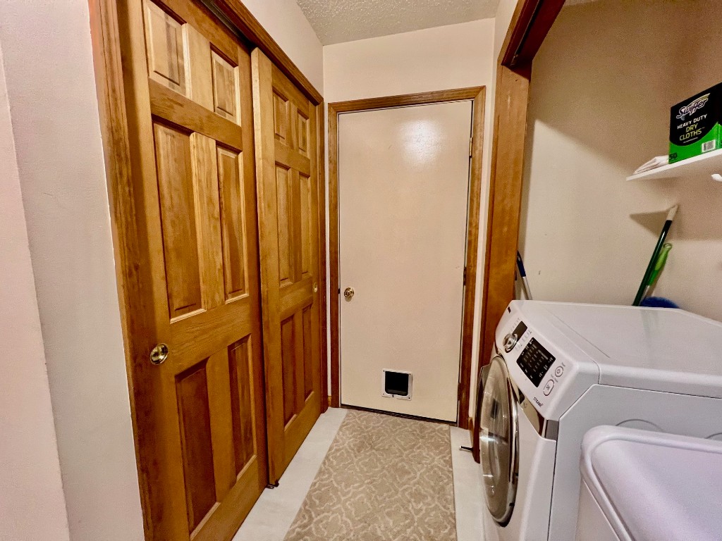 15 South Sunnyside Drive, Owego, New York image 24