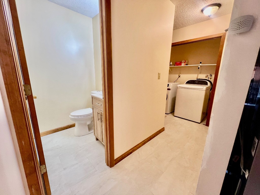 15 South Sunnyside Drive, Owego, New York image 23