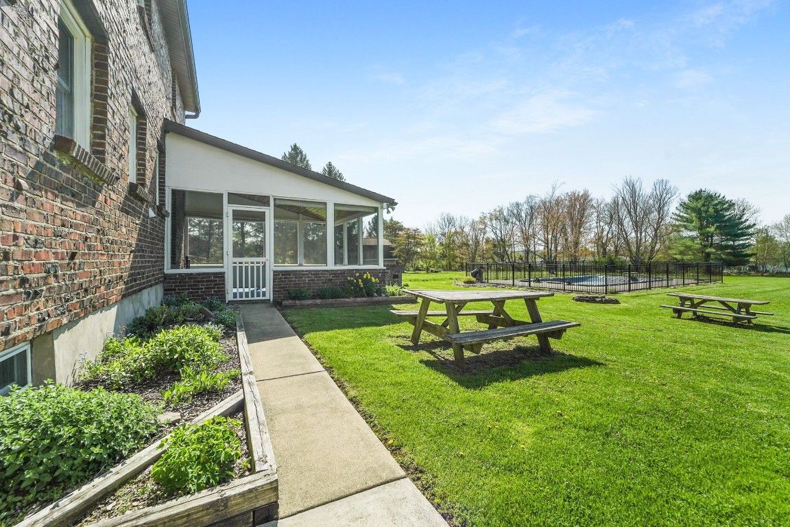 18 Warner Road, Binghamton, New York image 8