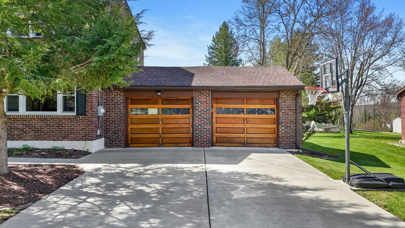 18 Warner Road, Binghamton, New York image 4