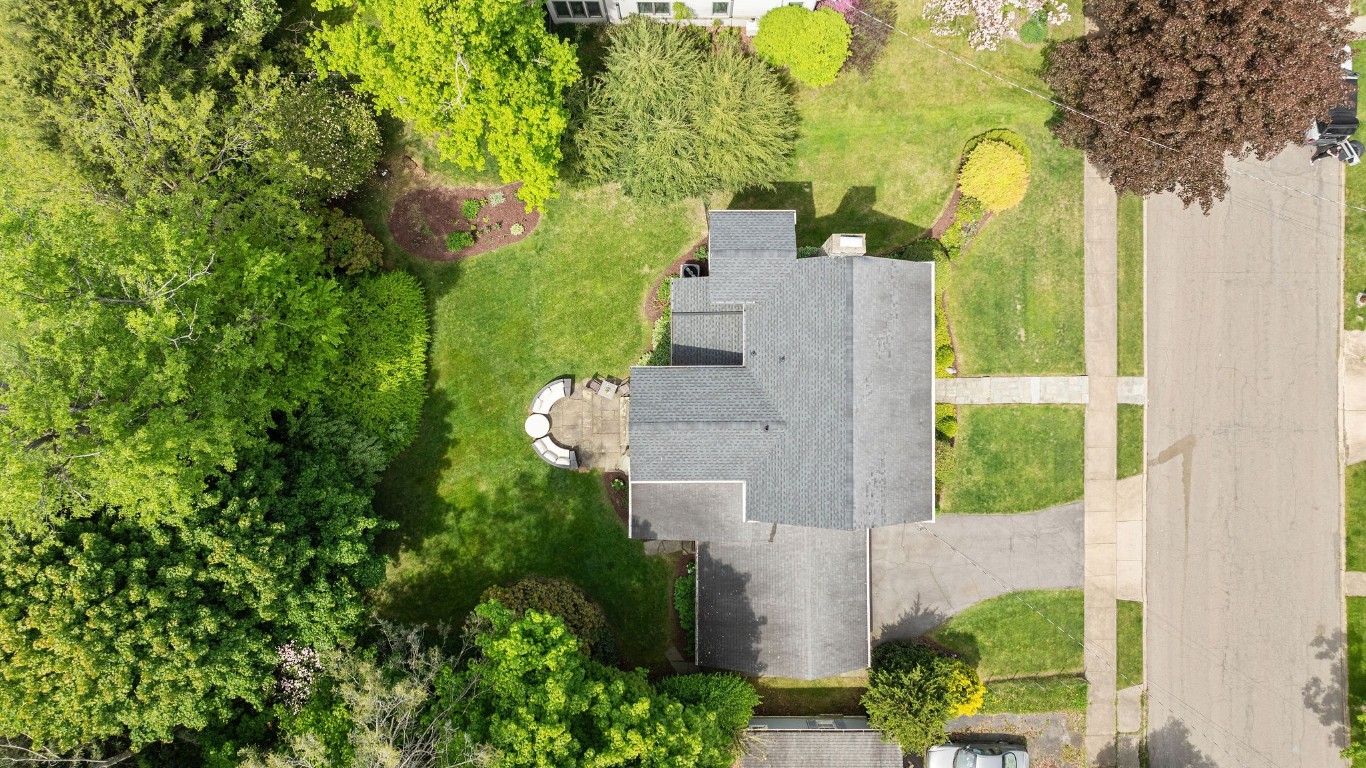 15 Edgecomb Road, Binghamton, New York image 37