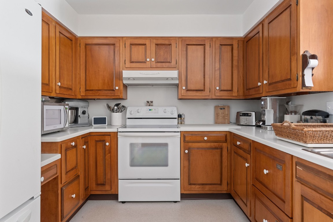 15 Edgecomb Road, Binghamton, New York image 13