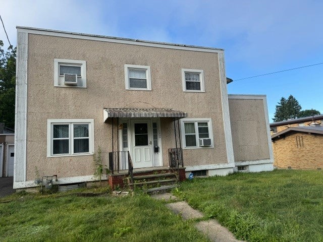 1004 Jenkins Street - Photo 2