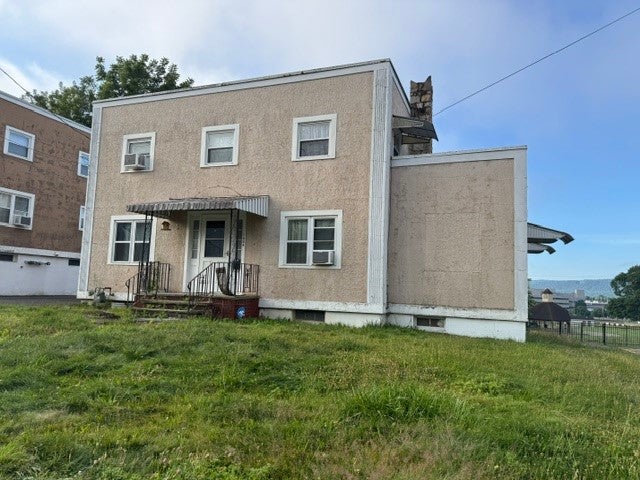 1004 Jenkins Street - Photo 3