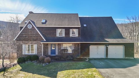 Homes For Sale - 1332-1336 Cameron Ln<br/> Vestal, NY 13850