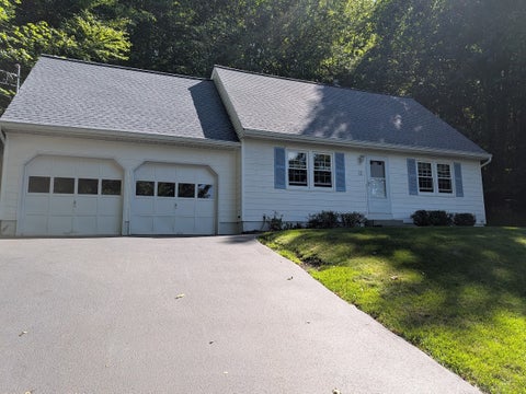 Homes For Sale - 17 Midwood Drive<br/> Binghamton, NY 13903