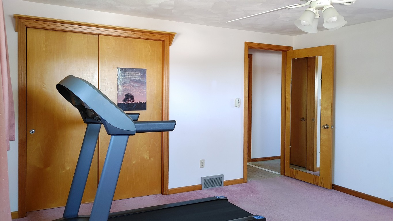4508 Marshall Drive, Vestal, New York image 16