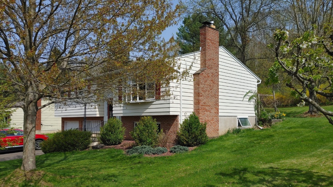 4508 Marshall Drive, Vestal, New York image 2