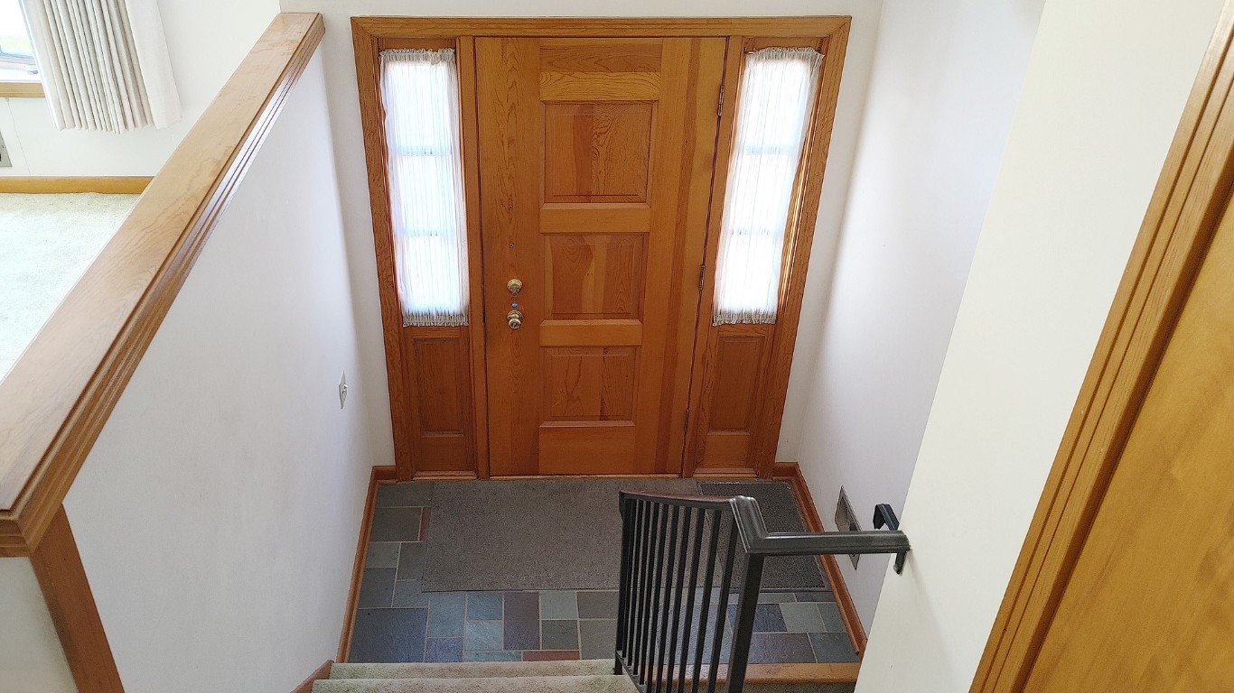 4508 Marshall Drive, Vestal, New York image 4